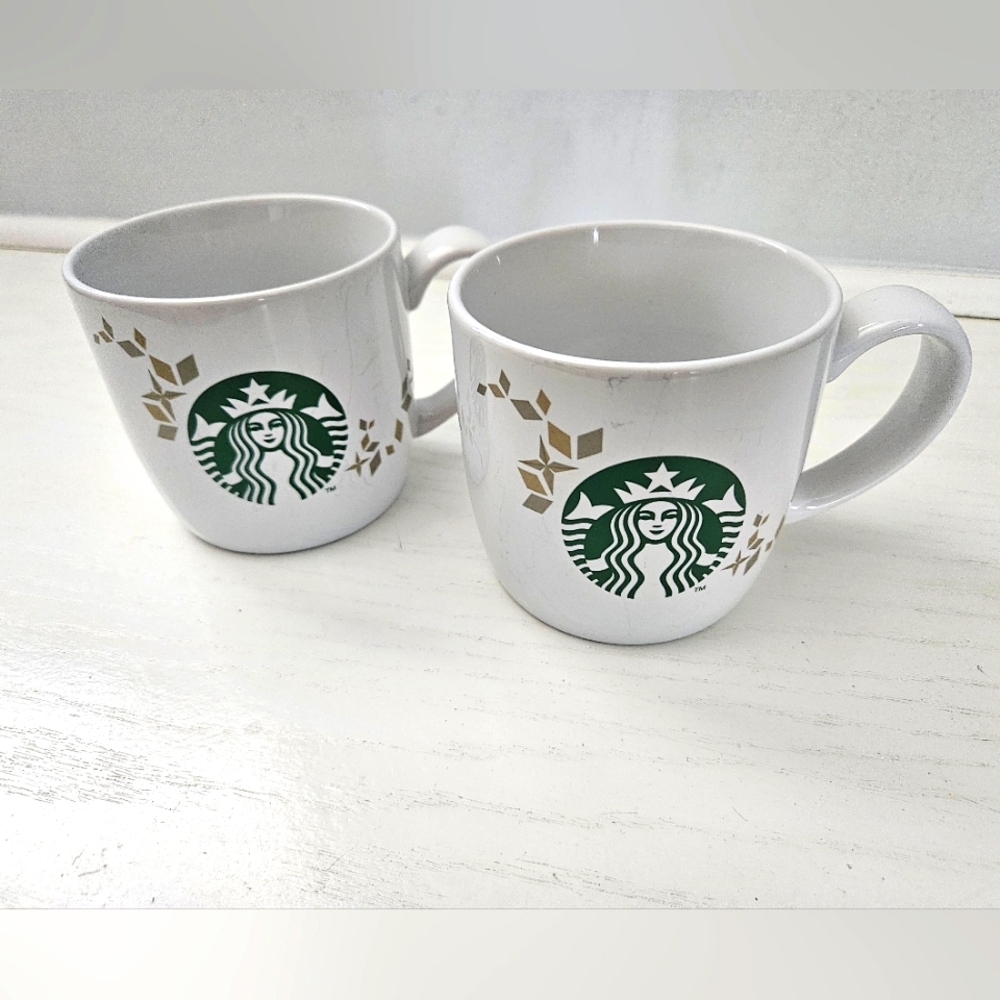 Starbucks Holiday Collection Coffee/Tea Mug 2013 Limited Edition 14 oz set of 2
